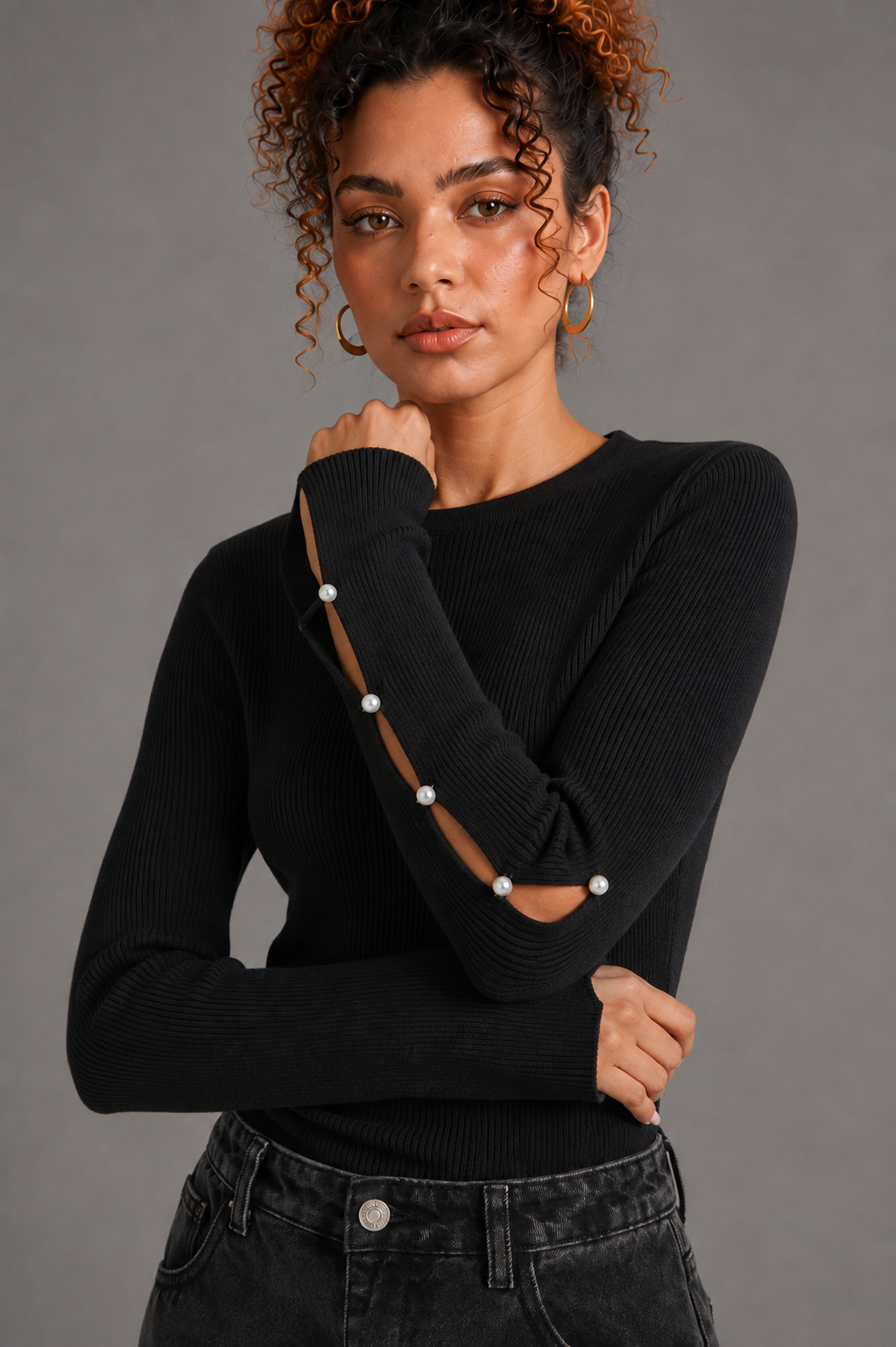 Pearl Slit fabric and sleeve close-up on Lisa